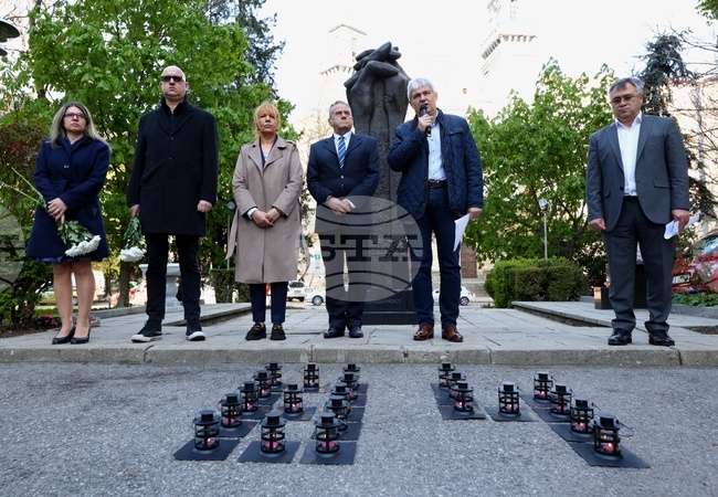 КНСБ - мемориална плоча