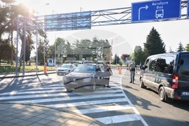 Бургас - летище - извънредно кацнал самолет
