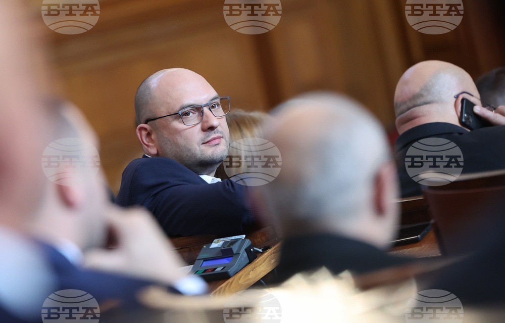 Народно събрание - заседание - Цветан Предов