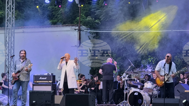Рокът и класиката се срещнаха в концерта „Сигнал Symphonic“ в Плевен