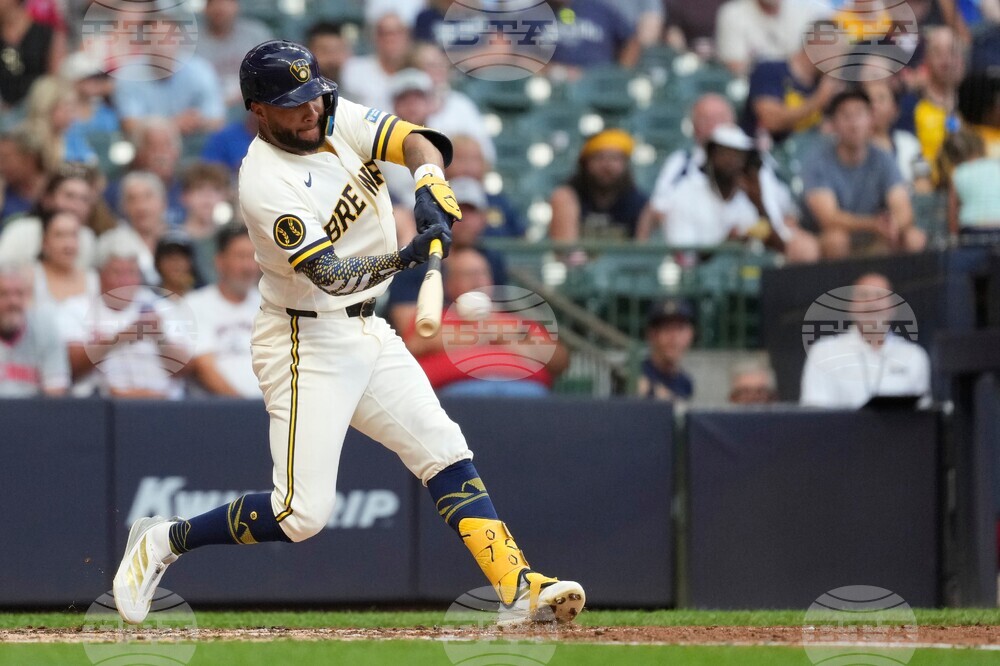Reds Brewers Baseball