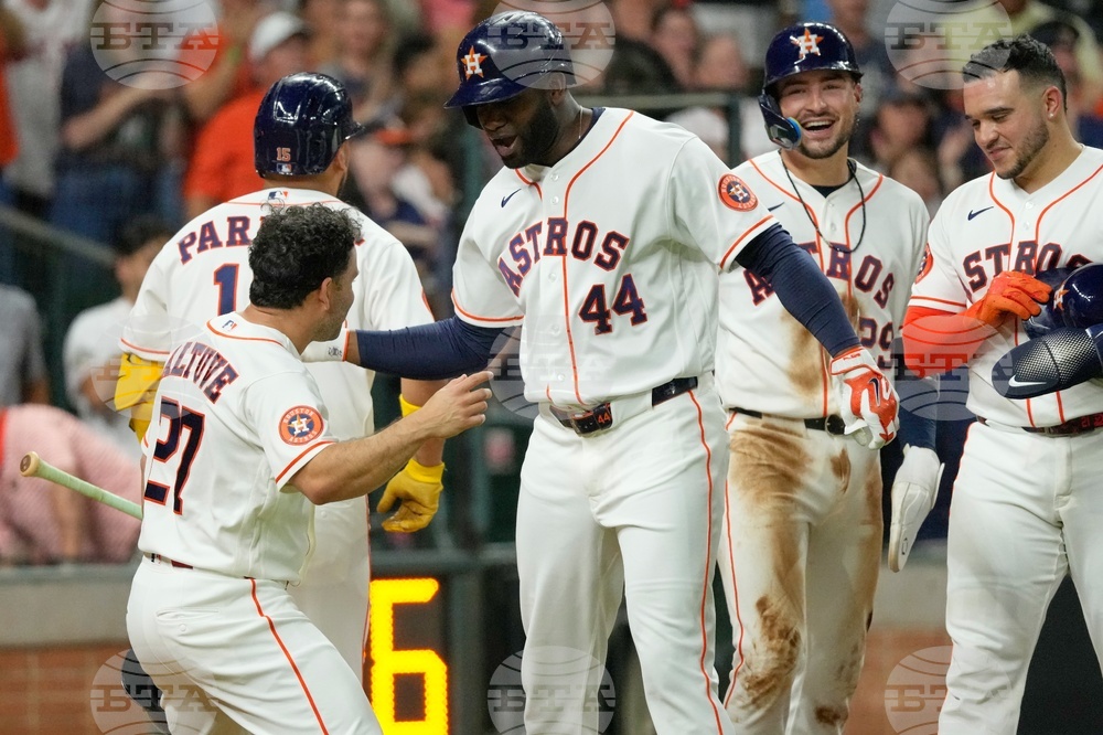 Twins Astros Baseball
