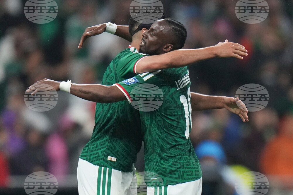 Ecuador Mexico WCup Soccer