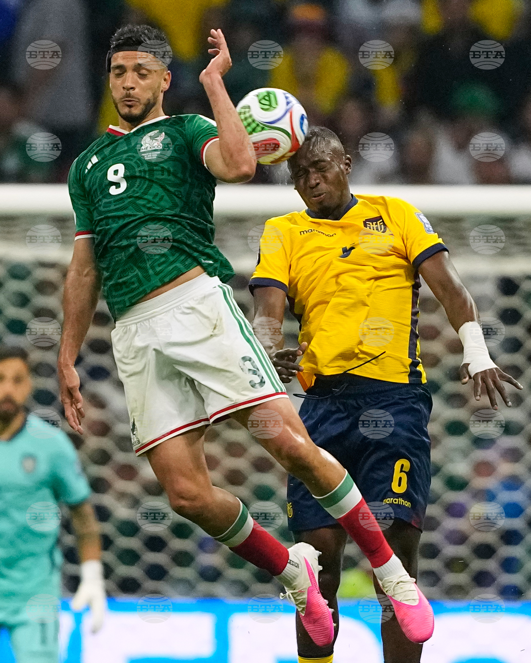 Ecuador Mexico WCup Soccer