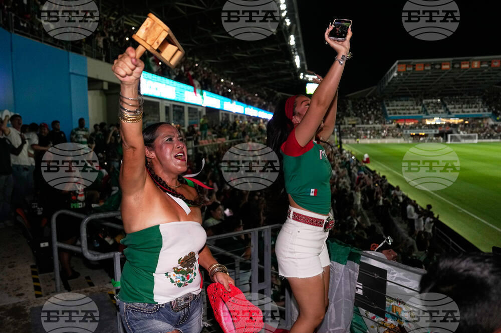 Houston WCup Soccer Reaction