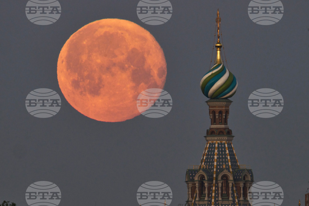 Russia Full Moon