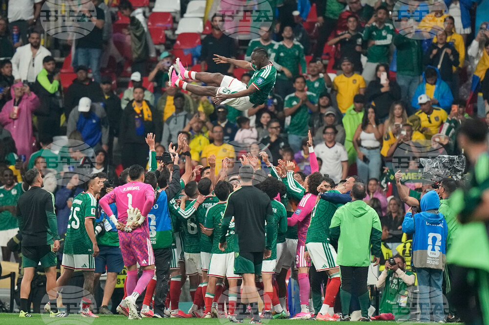 Ecuador Mexico WCup Soccer