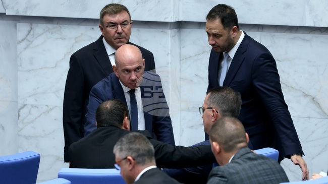 Парламентът отхвърли проекта на „Възраждане“, с който Министерският съвет да прекрати споразумението между България и Украйна от 30 март