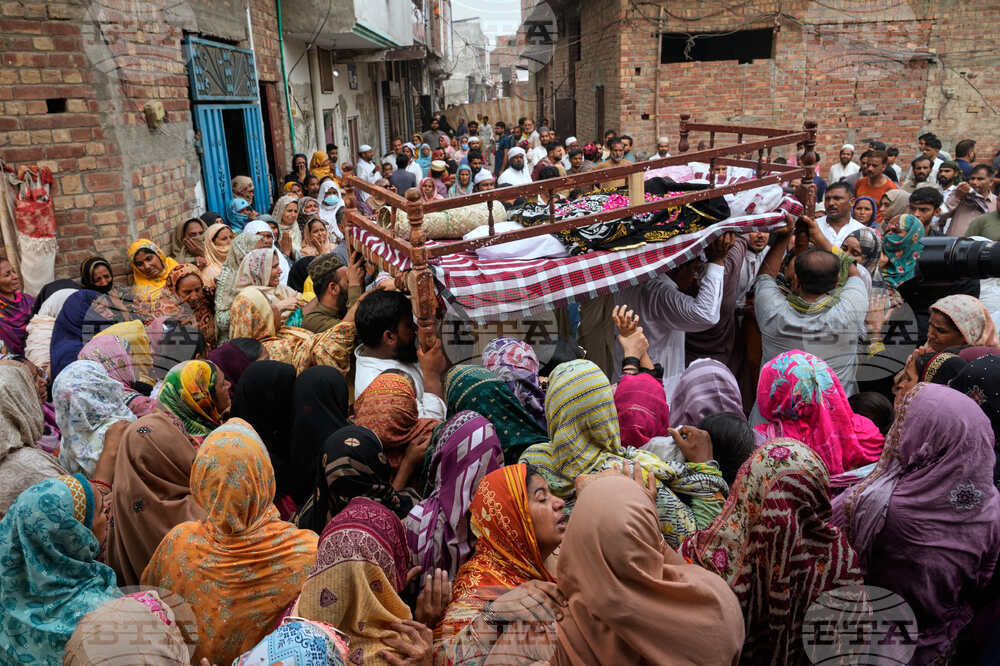 Pakistan Roof Collapse
