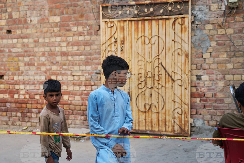 Pakistan Roof Collapse