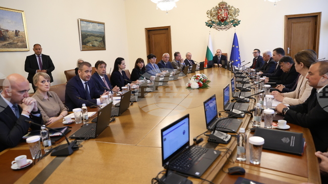 Prime Minister Says Lukoil Neftochim Burgas Will Operate Normally After Restrictions Are Lifted