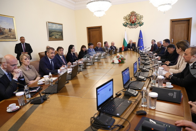 PM Says Lukoil Neftochim Burgas Will Operate Normally After Restrictions Are Lifted