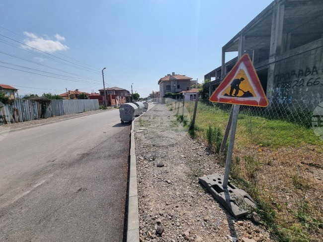 До края на годината се очаква да приключи асфалтирането в сливенския квартал „Речица“, каза кметът Стефан Радев