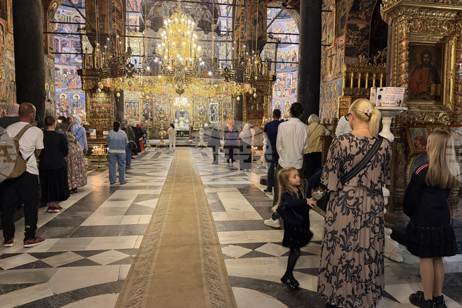 Рилски манастир - литургия - празник