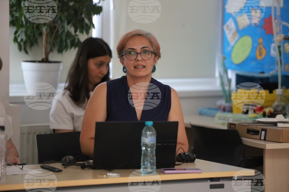 Romanian Scientist Presents Antarctic Human Adaptation Research at Bulgarian-Romanian Polar Symposium