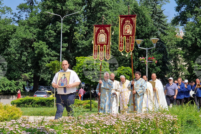 Перник - св. Иван Рилски - празник