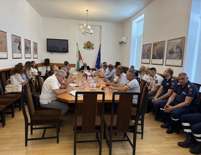 Институции от държавната и местната власт предприемат превантивни мерки за пожарна безопасност през летния сезон в област Варна