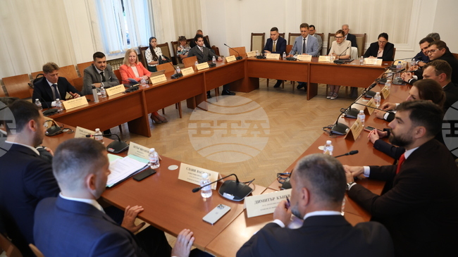Комисията по външна политика в парламента подкрепи денонсирането на Договора към Европейската енергийна харта