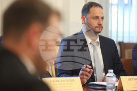 Народно събрание - Комисия по външна политика