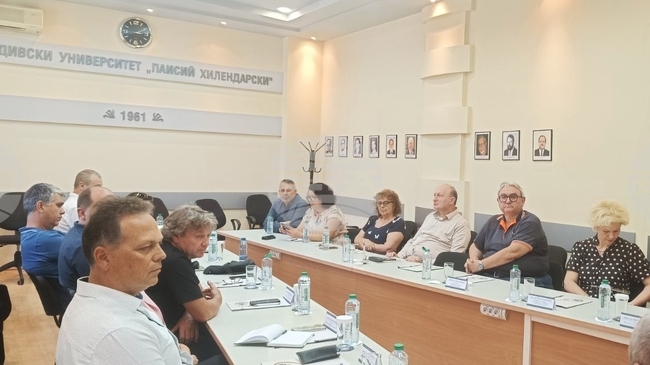 В Пловдивска област има недостиг на кадри в ключови сектори, каза областният управител на среща с ректори 