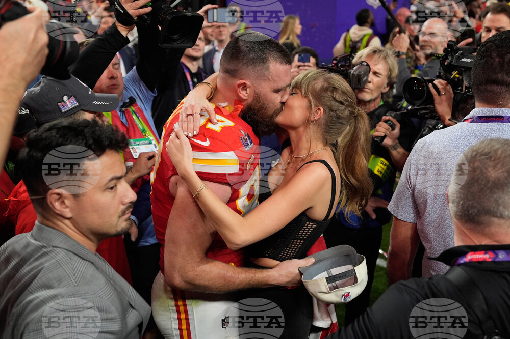Taylor Swift Travis Kelce