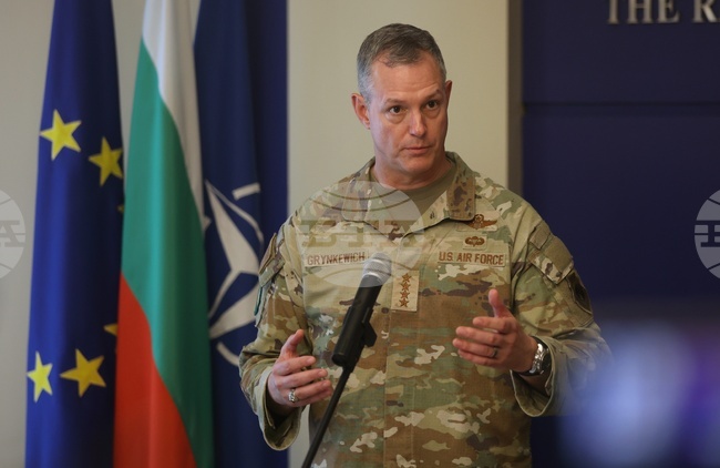 Ген. Гринкевич: Европейските членове на НАТО запълниха повечето празнини, оставени от САЩ в отбранителните планове на пакта 