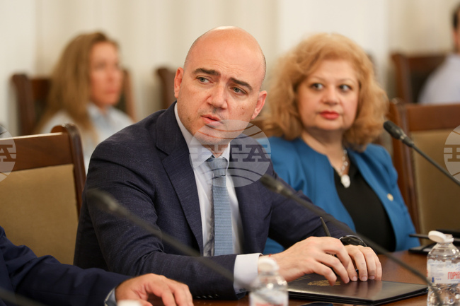 Целта на Министерството на туризма е в следващите четири години броят на германските туристи да достигне 1 милион, каза Илин Димитров