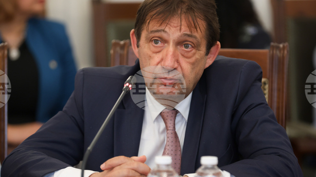 Касае се за безспорно незаконно строителство, заяви регионалният министър за проекта за изграждане на лифт в к.к. Мальовица