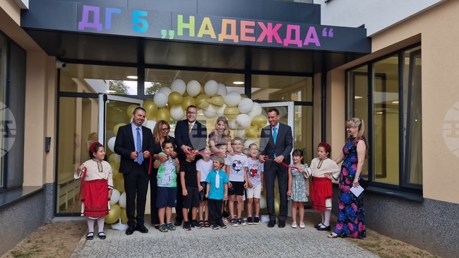 До 316 деца е капацитетът на новата сграда на детска градина „Надежда“, която беше открита в „Обеля 1“ в столичния район „Връбница“