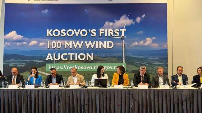 КосоваПрес: Капацитетът на търга за възобновяема енергия в Косово се е увеличил значително до 100 MW, заяви министърът на икономиката
