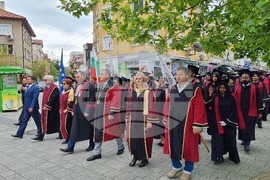 Плевен - Медицински университет - чуждестранни лекари