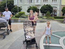 Сливен - протест - „Родители за достойно майчинство“