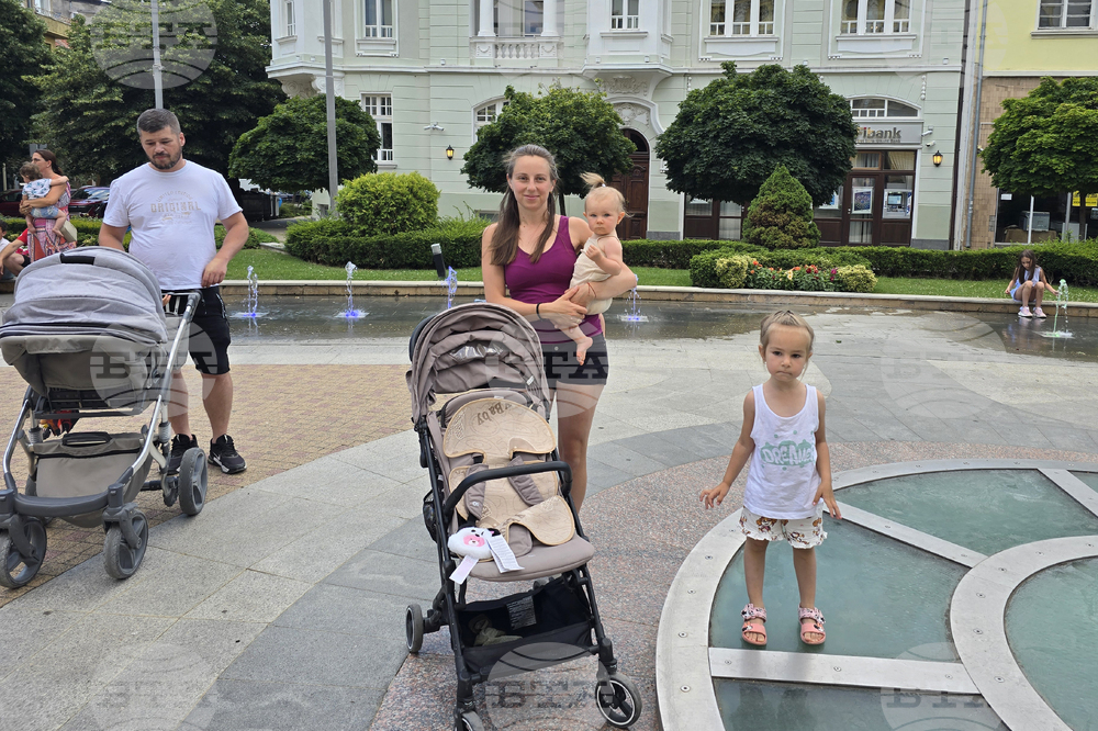 Сливен - протест - „Родители за достойно майчинство“