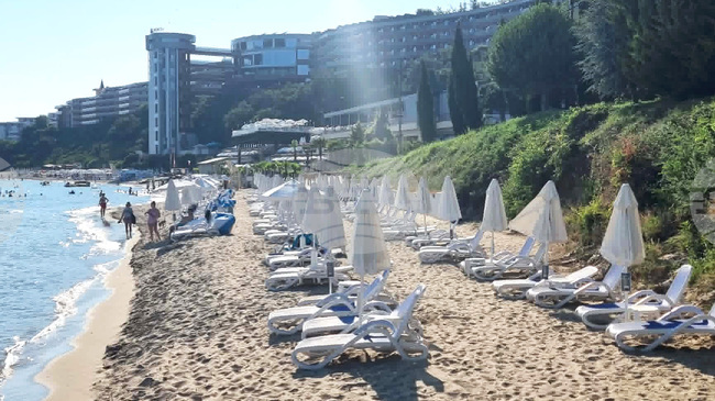Robinson Beach Earns Blue Flag Award for Second Consecutive Year