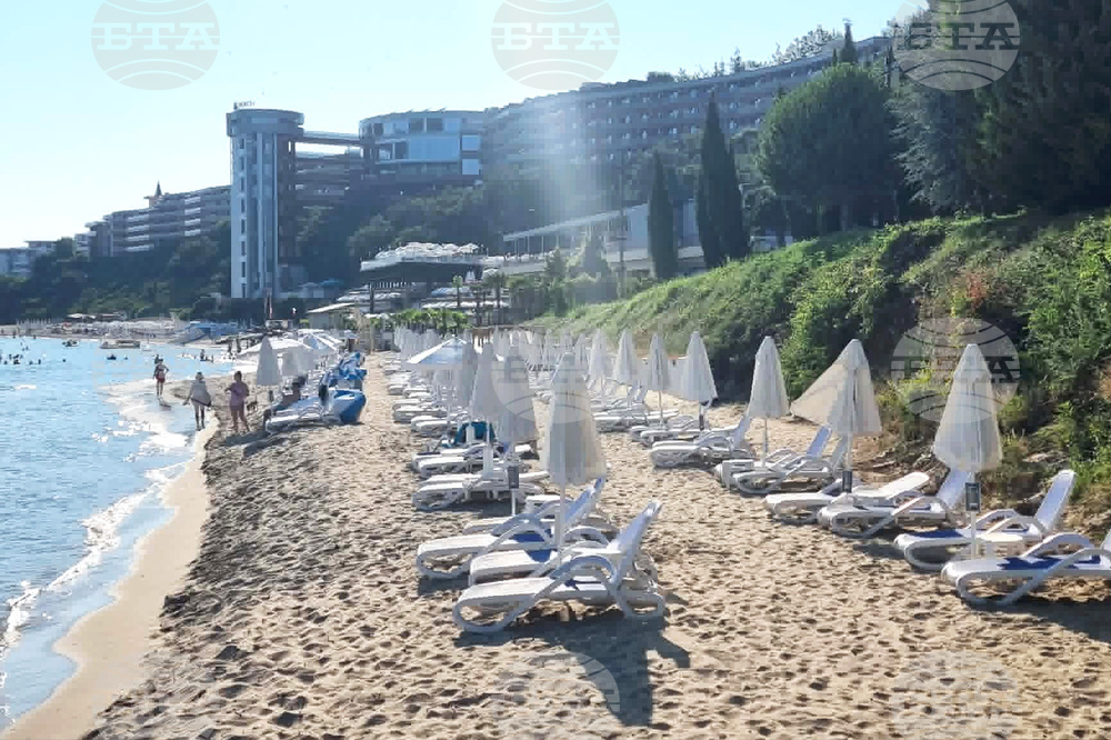 Robinson Beach Earns Blue Flag Award for Second Consecutive Year