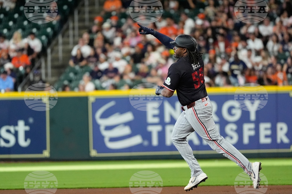 Twins Astros Baseball