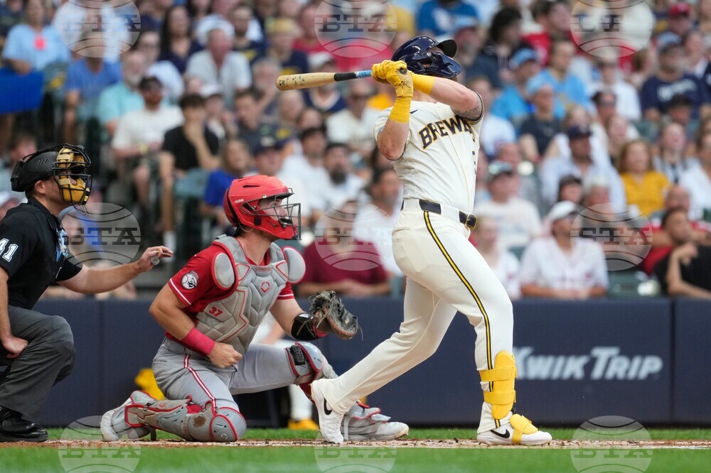 Reds Brewers Baseball