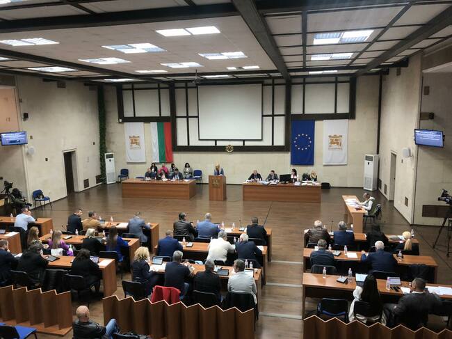 ОбС Благоевгра: На днешното редовно заседание местните парламентаристи поставиха 75 решения