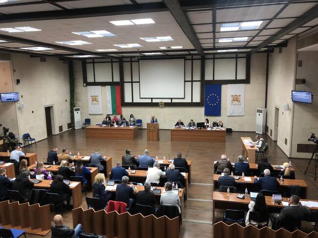 ОбС Благоевгра: На днешното редовно заседание местните парламентаристи поставиха 75 решения 