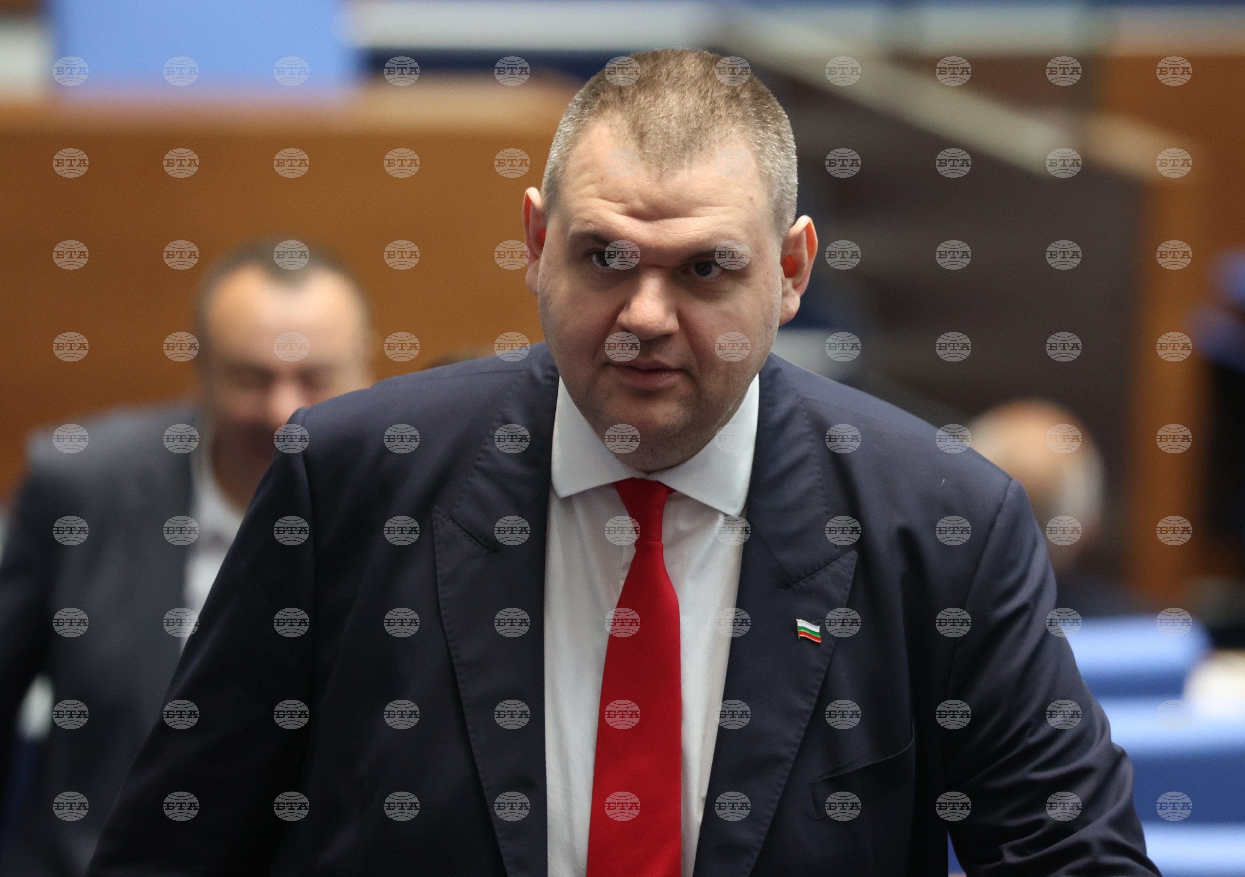 Нека ценим и пазим свободата и независимостта, за да продължим пътя на развитие към сигурна и стабилна България, написа лидерът на ДПС
