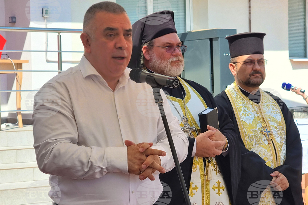 Демотивиращо е, че рисковете по проектите от ПВУ остават за общините, коментира сливенският кмет Стефан Радев