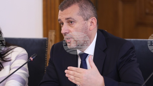 Министър Пеев очаква резултатите от цялостния одит на НКЖИ до края на юли