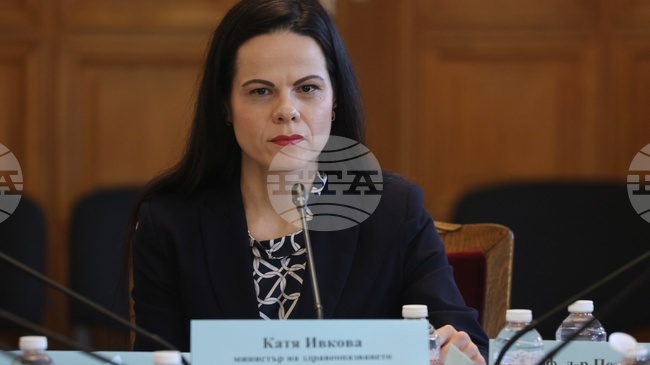 Средствата за националната детска болница са налични в бюджета на здравната инвестиционна компания, каза министър Катя Ивкова