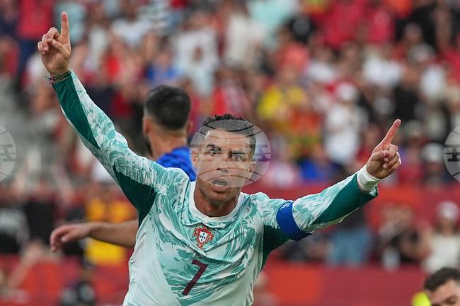 CORRECTION Croatia Portugal WCup Soccer