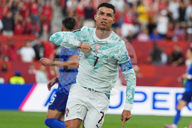 CORRECTION Croatia Portugal WCup Soccer