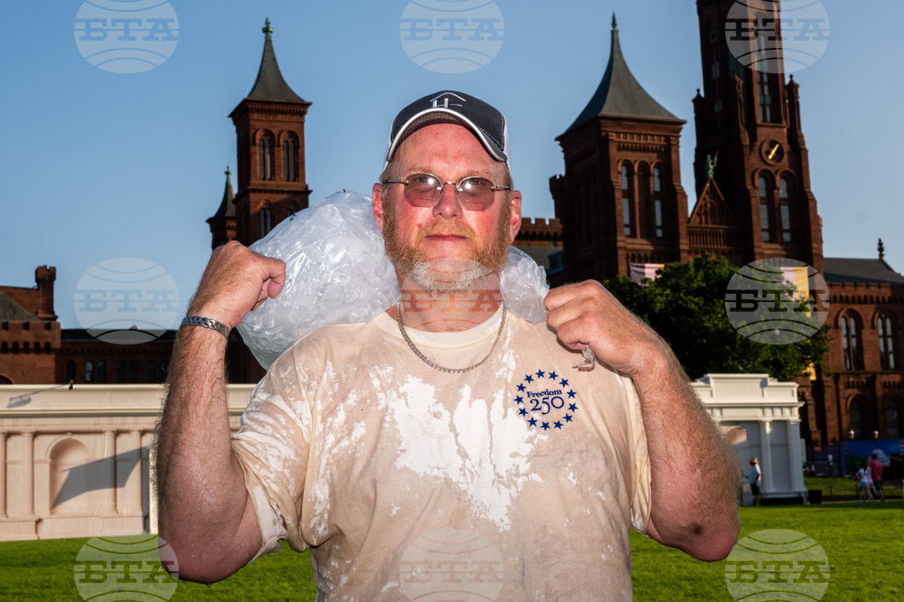 APTOPIX Washington Exteme Weather Heat America 250