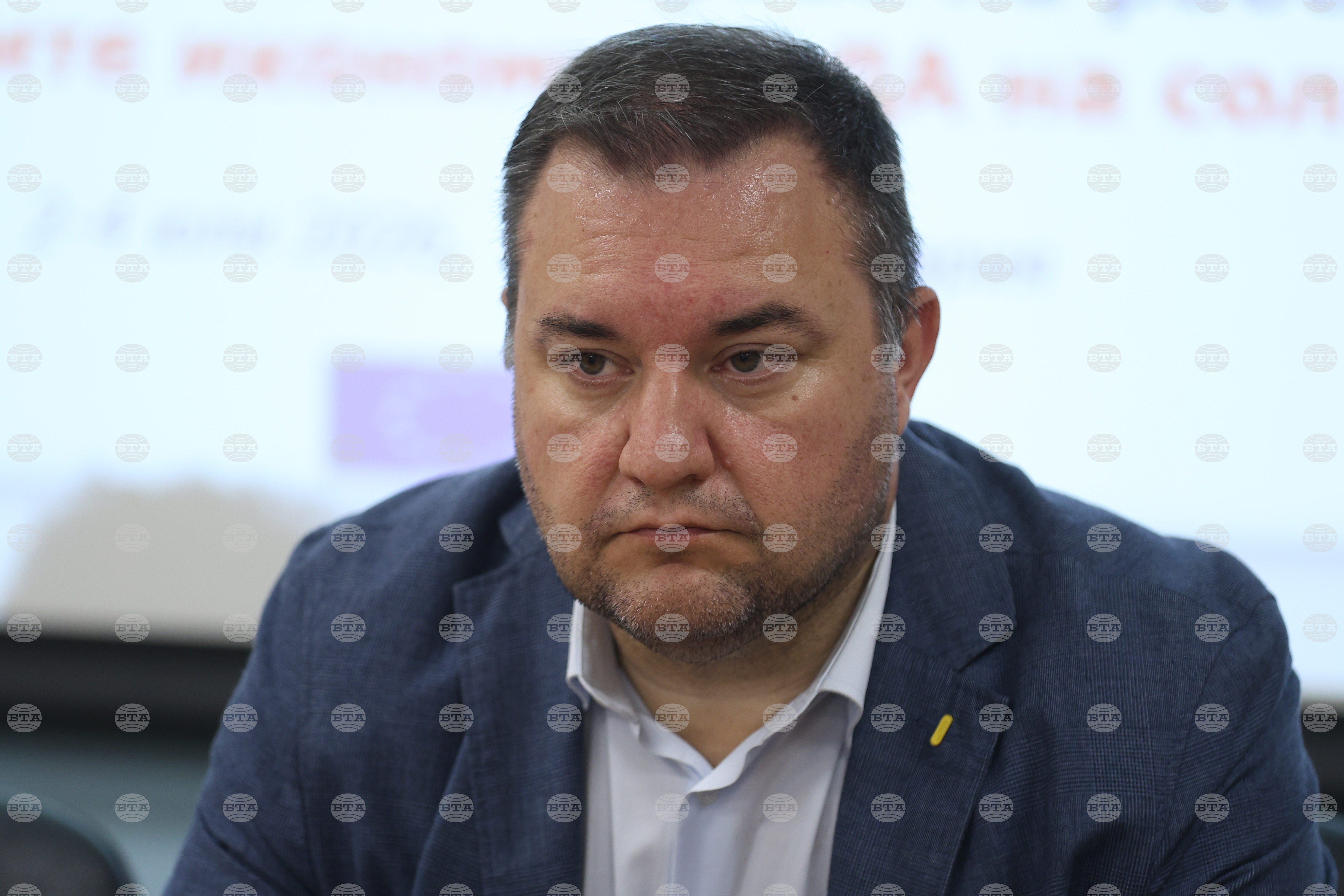 България основните проблеми, които срещаме, са демографските процеси и недостигът на работна ръка, каза смилен вълов, директор на агенцията по заетостта 2026 1000059235 българия пазарът на труда е изключително динамичен и основните проблеми, които срещаме, са демографските процеси и недостигът... Iustitia. Bg основните проблеми, които срещаме, са демографските процеси и недостигът на работна ръка, каза смилен вълов, директор на агенцията по заетостта 2026 2026-07-03 10:11:27 юстиция българия