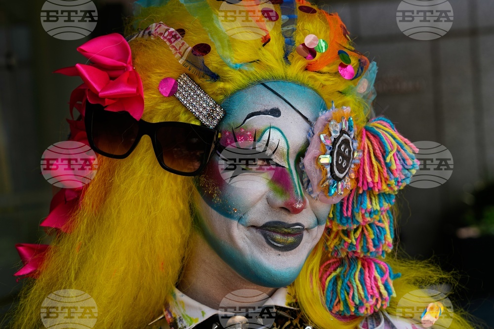 CORRECTION Mexico Pride Parade