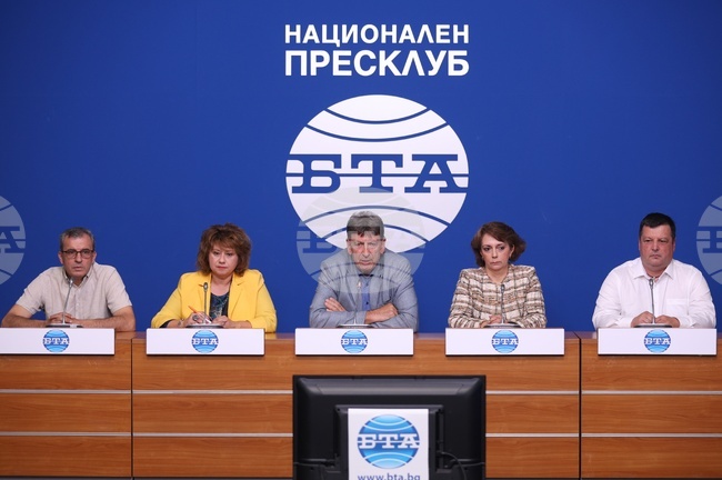 Синдикат „Защита“ взе решение проф. Милена Шиварова от Александровска болница да прекрати от днес гладната си стачка