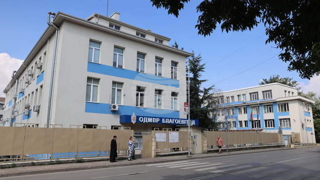Полицията в Благоевград задържа 40-годишен мъж, в чийто апартамент са открити близо 150 грама марихуана и хашиш